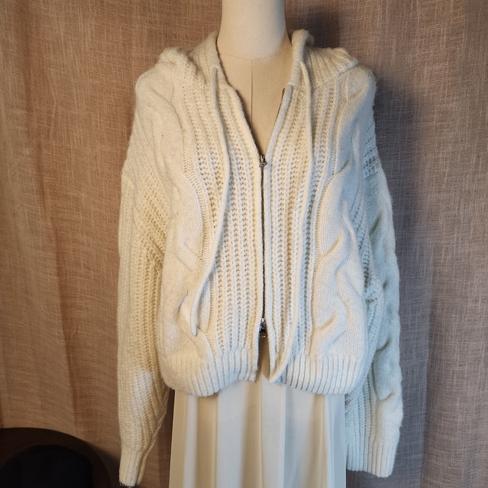 Ourstudio Nineone Corporation Cable Knit Zip Up Hoodie Cream White Sweater